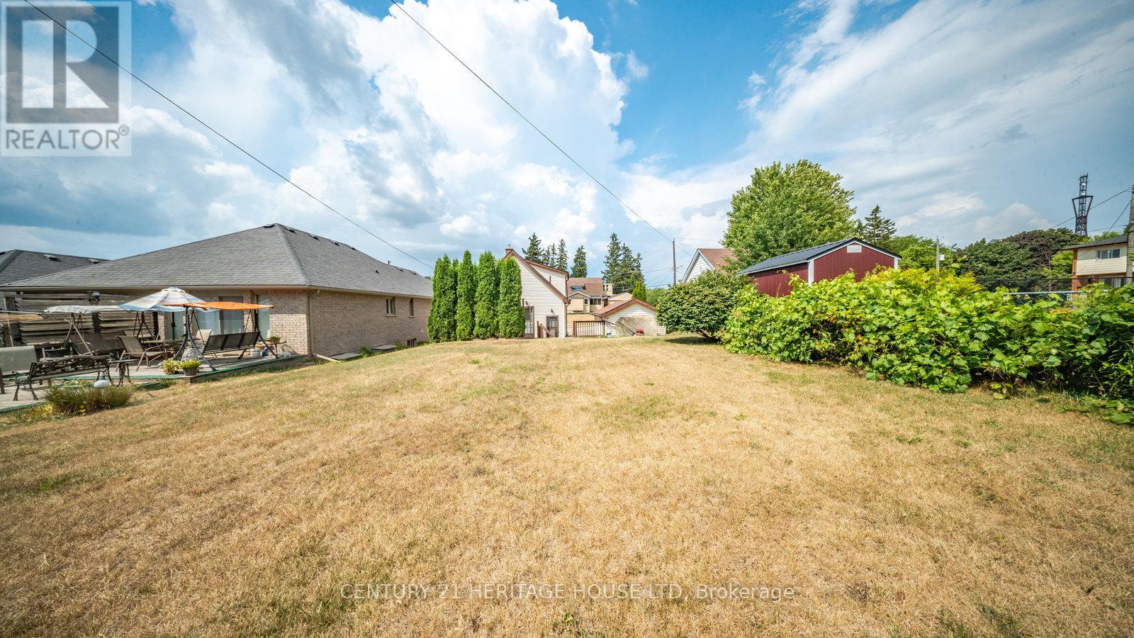 Photo 20 of 383 Marlborough Street, Brantford ON