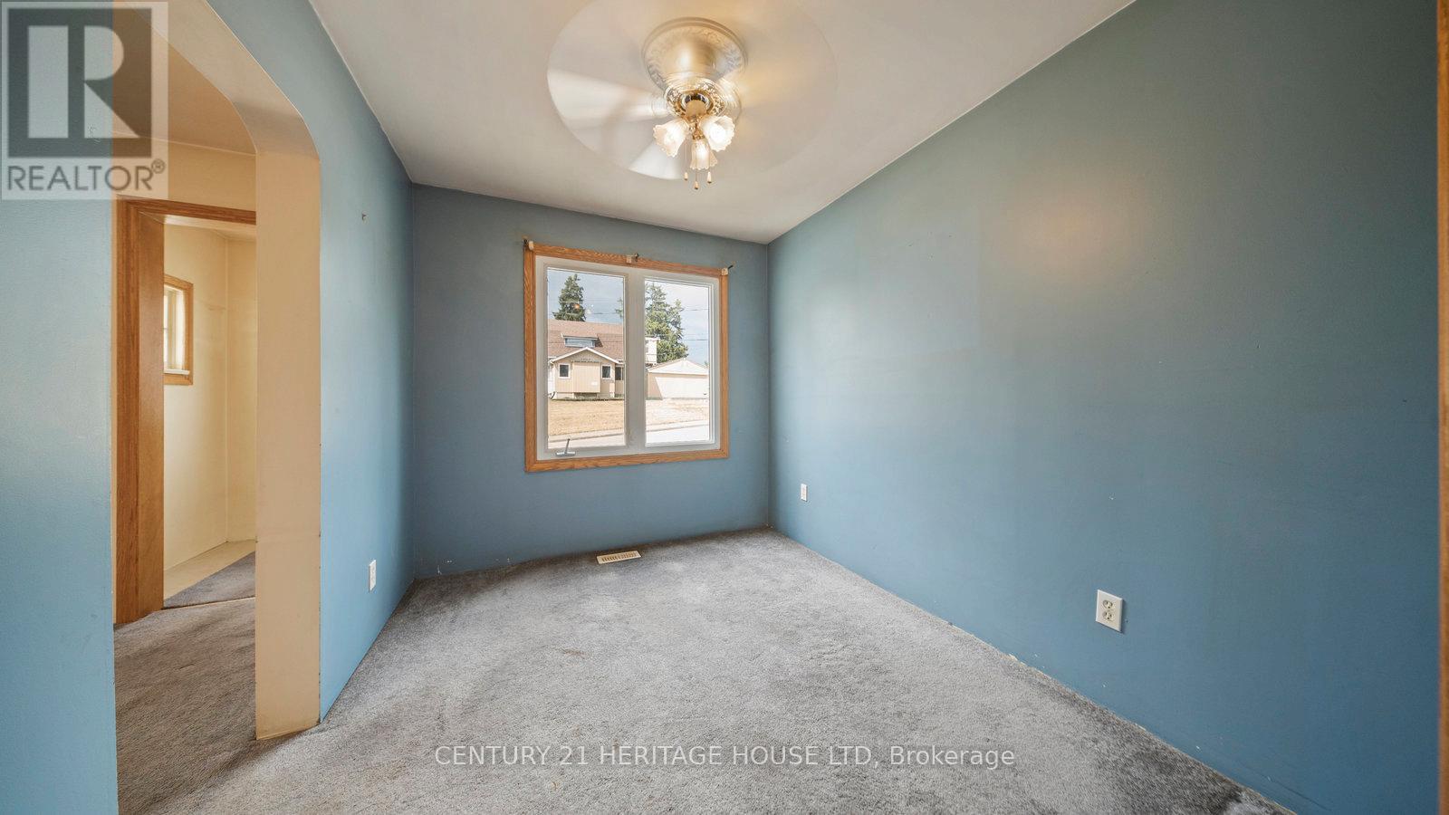 Photo 28 of 383 Marlborough Street, Brantford ON