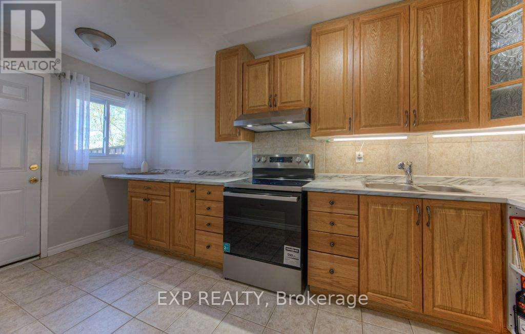 Photo 15 of B 4 500 Stone Church Road W, Hamilton ON