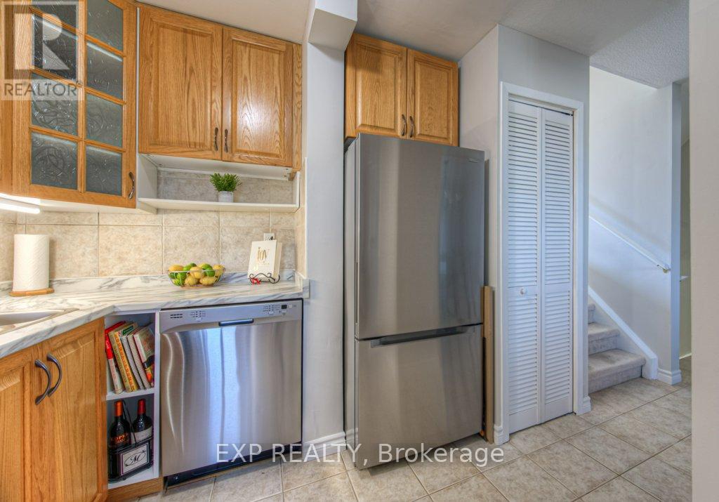 Photo 16 of B 4 500 Stone Church Road W, Hamilton ON