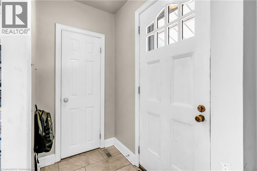 Photo 10 of 59 Cloverdale Avenue, Hamilton ON