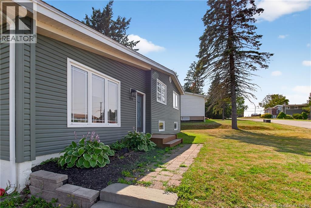 Photo 33 of 104 Arthur Street, Memramcook NB