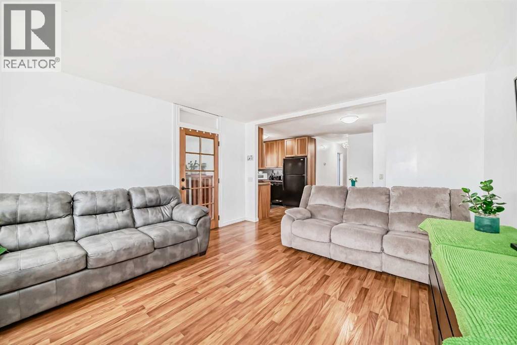 Single Family House Bi-level for Sale in  Whitworth Way NE Whitehorn Calgary 