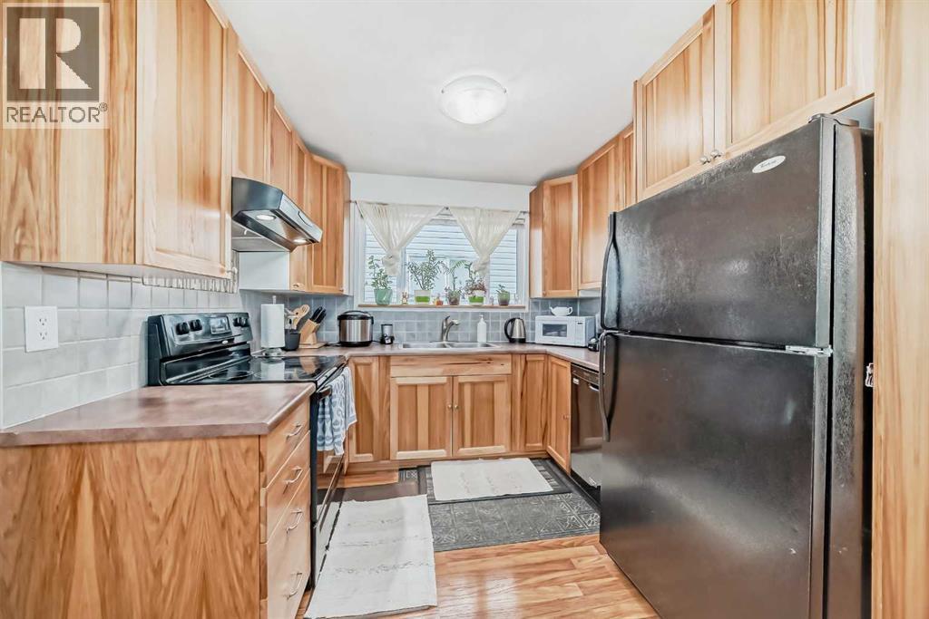 Single Family House Bi-level for Sale in  Whitworth Way NE Whitehorn Calgary 