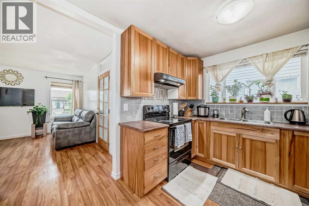 Single Family House Bi-level for Sale in  Whitworth Way NE Whitehorn Calgary 