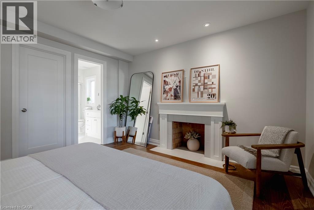 Photo 20 of 20 Mountain Park Avenue, Hamilton ON