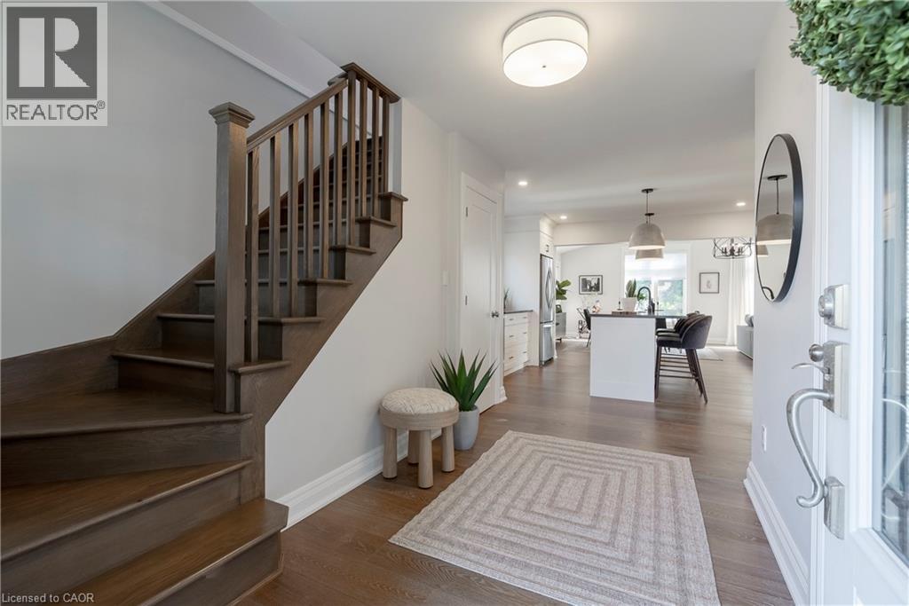 Photo 17 of 20 Mountain Park Avenue, Hamilton ON