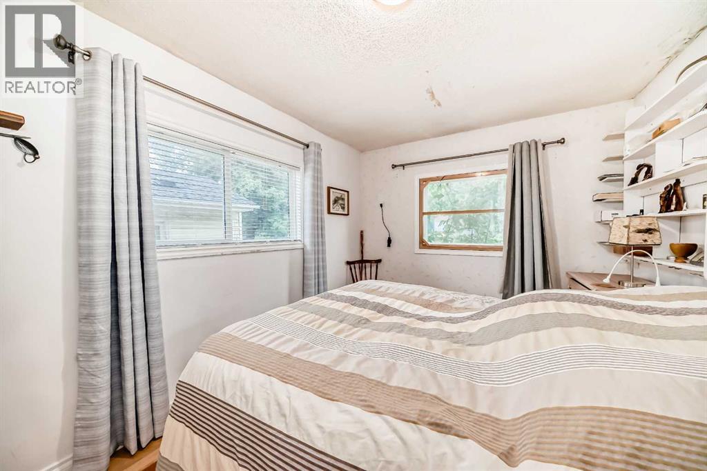 Single Family House Bungalow for Sale in   Avenue NW Bowness Calgary 