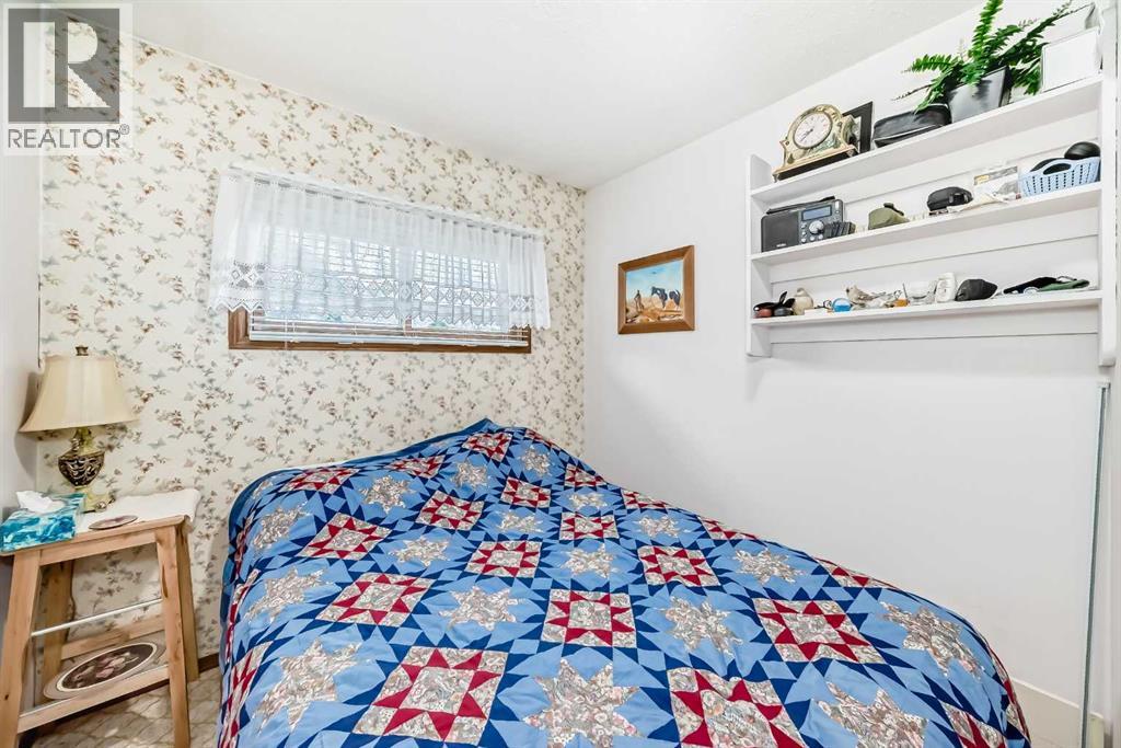 Single Family House Bungalow for Sale in   Avenue NW Bowness Calgary 