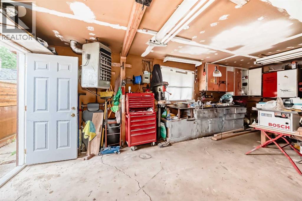 Single Family House Bungalow for Sale in   Avenue NW Bowness Calgary 