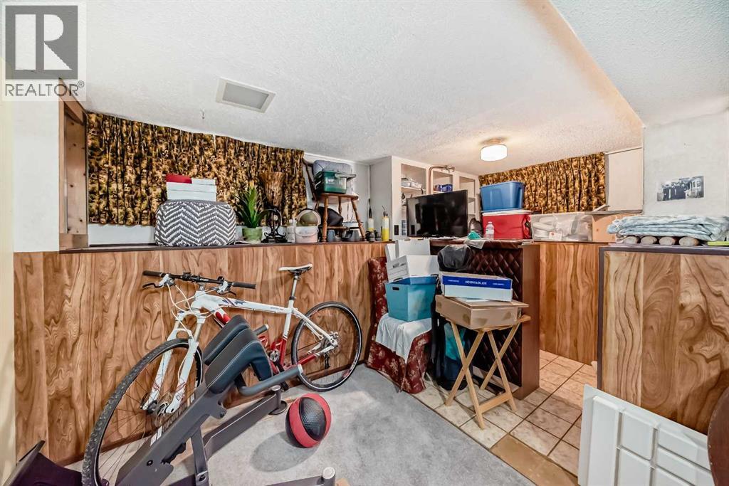 Single Family House Bungalow for Sale in   Avenue NW Bowness Calgary 