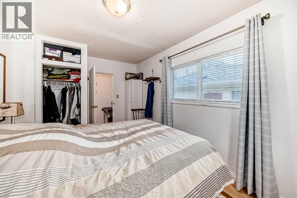 Single Family House Bungalow for Sale in   Avenue NW Bowness Calgary 