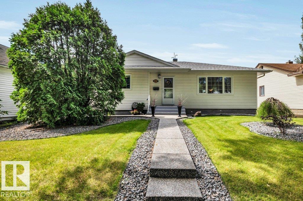 Photo 31 of 9622 79 St Nw, Edmonton AB