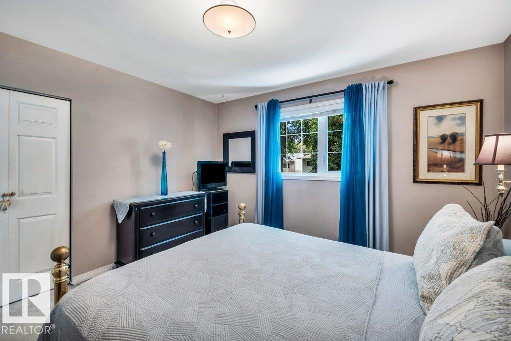 Photo 23 of 9622 79 St Nw, Edmonton AB