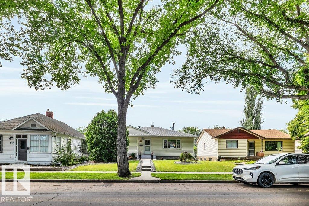 Photo 24 of 9622 79 St Nw, Edmonton AB