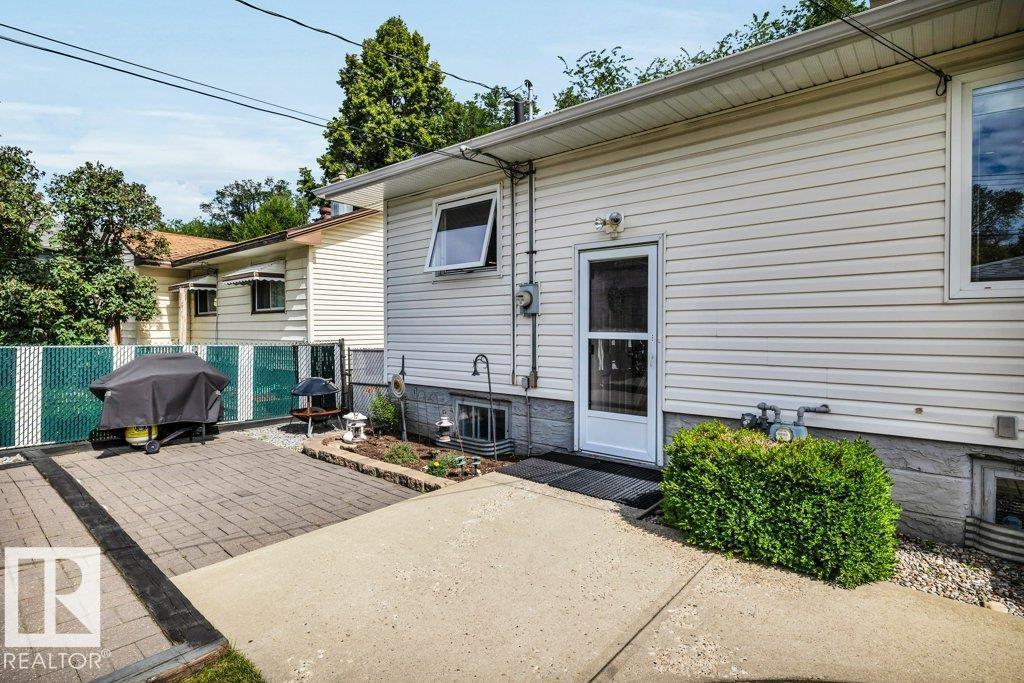 Photo 39 of 9622 79 St Nw, Edmonton AB