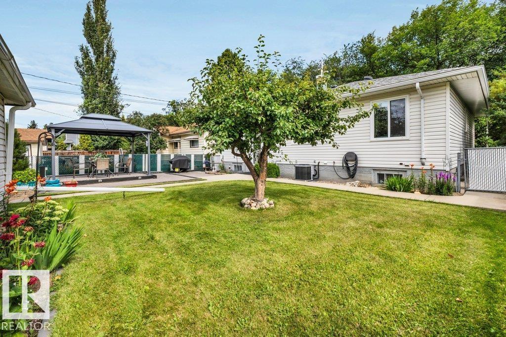 Photo 19 of 9622 79 St Nw, Edmonton AB