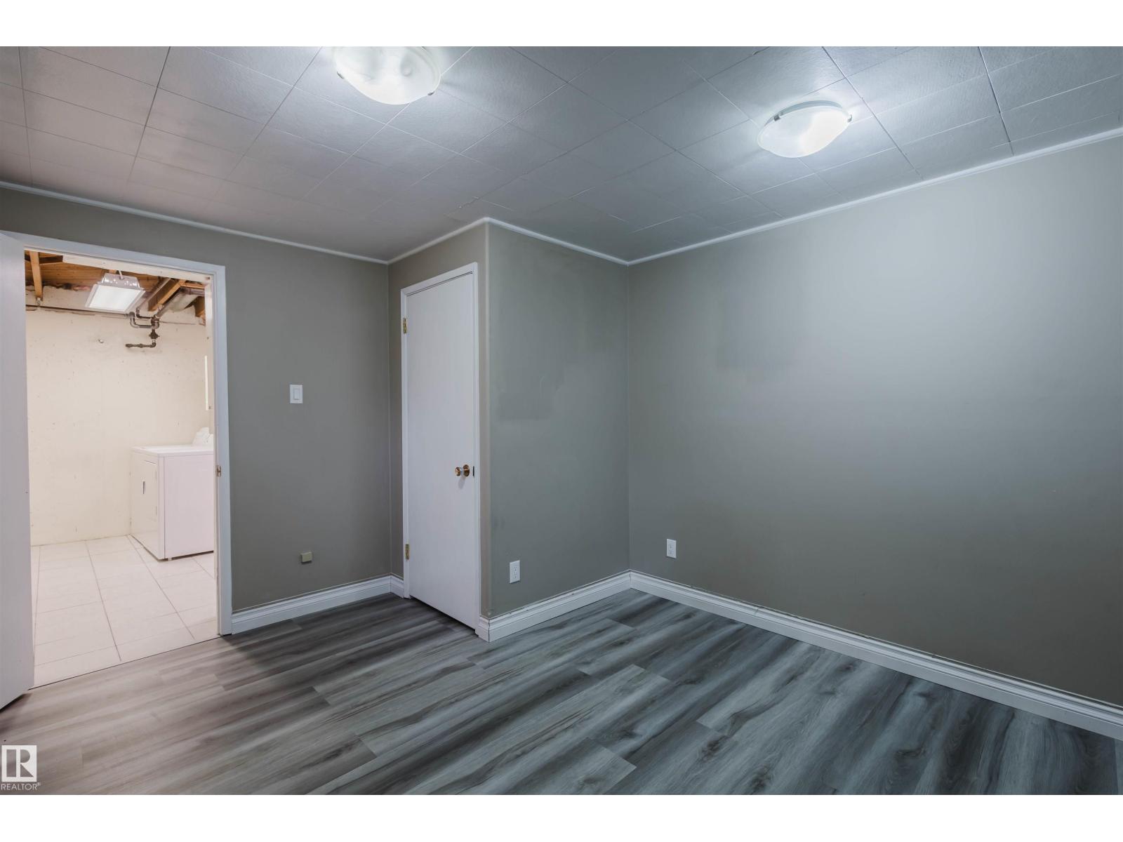 Photo 30 of 4616 111 A St Nw, Edmonton AB