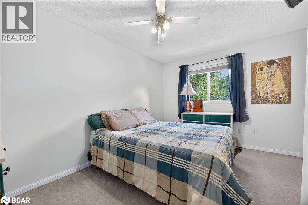 Photo 14 of 237 Ferndale Drive S Unit 1, Barrie ON