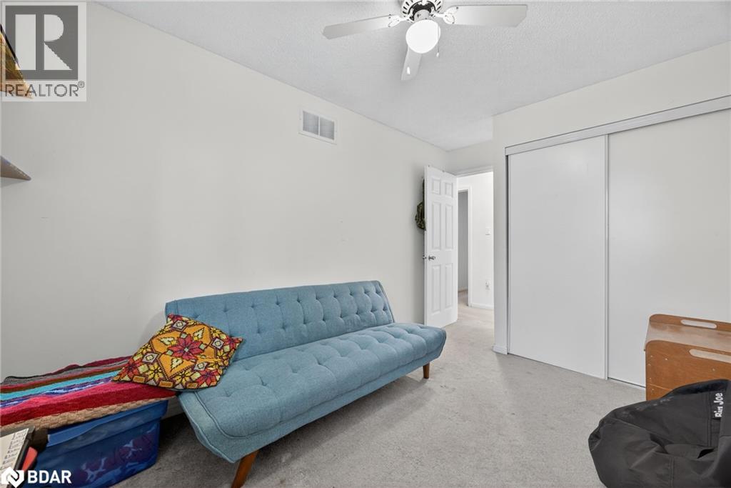 Photo 13 of 237 Ferndale Drive S Unit 1, Barrie ON