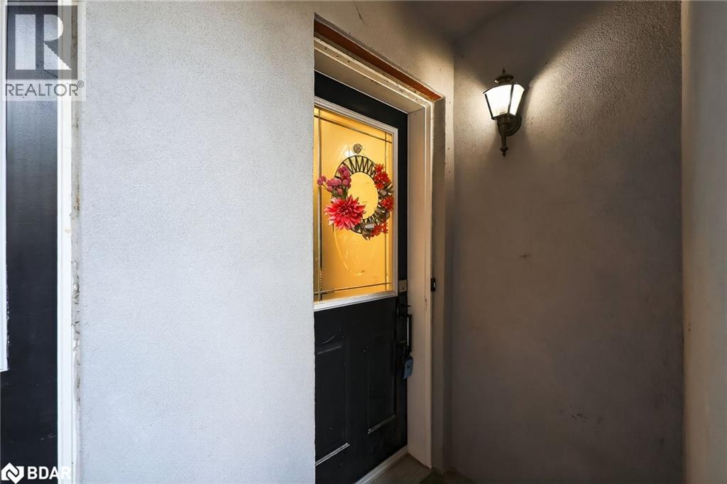 Photo 32 of 237 Ferndale Drive S Unit 1, Barrie ON