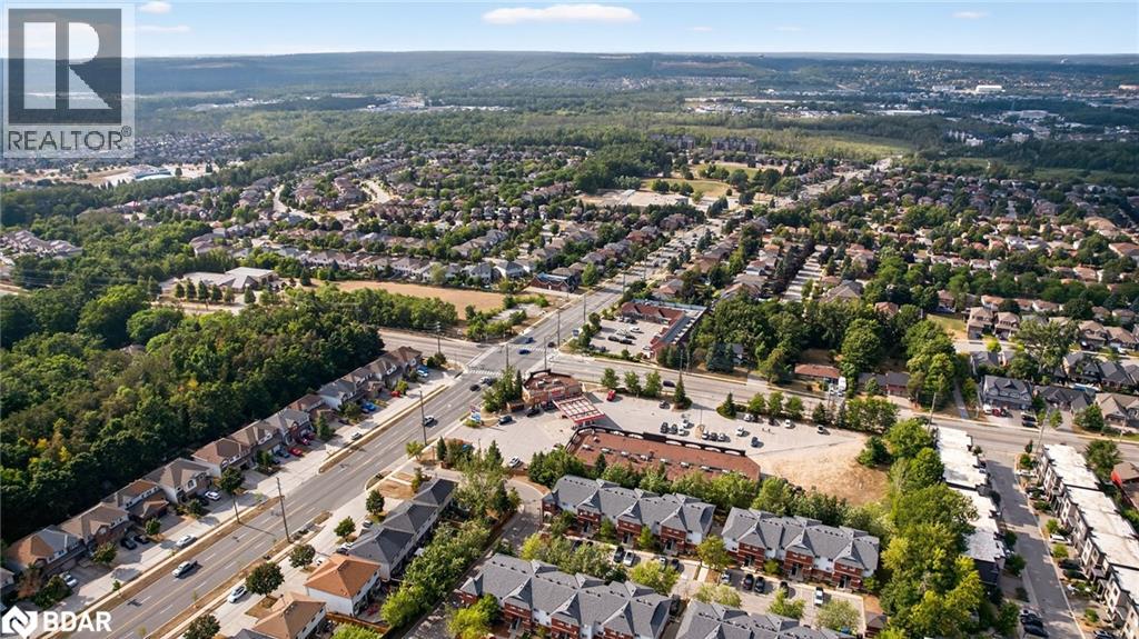 Photo 18 of 237 Ferndale Drive S Unit 1, Barrie ON
