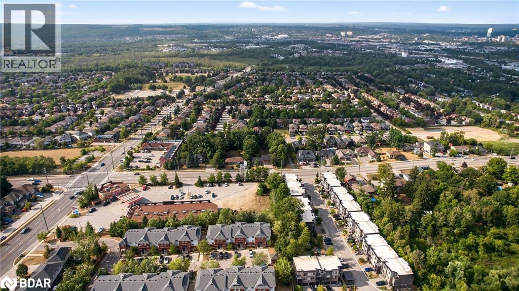 Photo 31 of 237 Ferndale Drive S Unit 1, Barrie ON