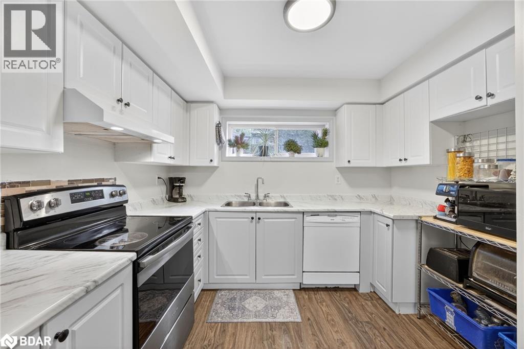Photo 22 of 237 Ferndale Drive S Unit 1, Barrie ON