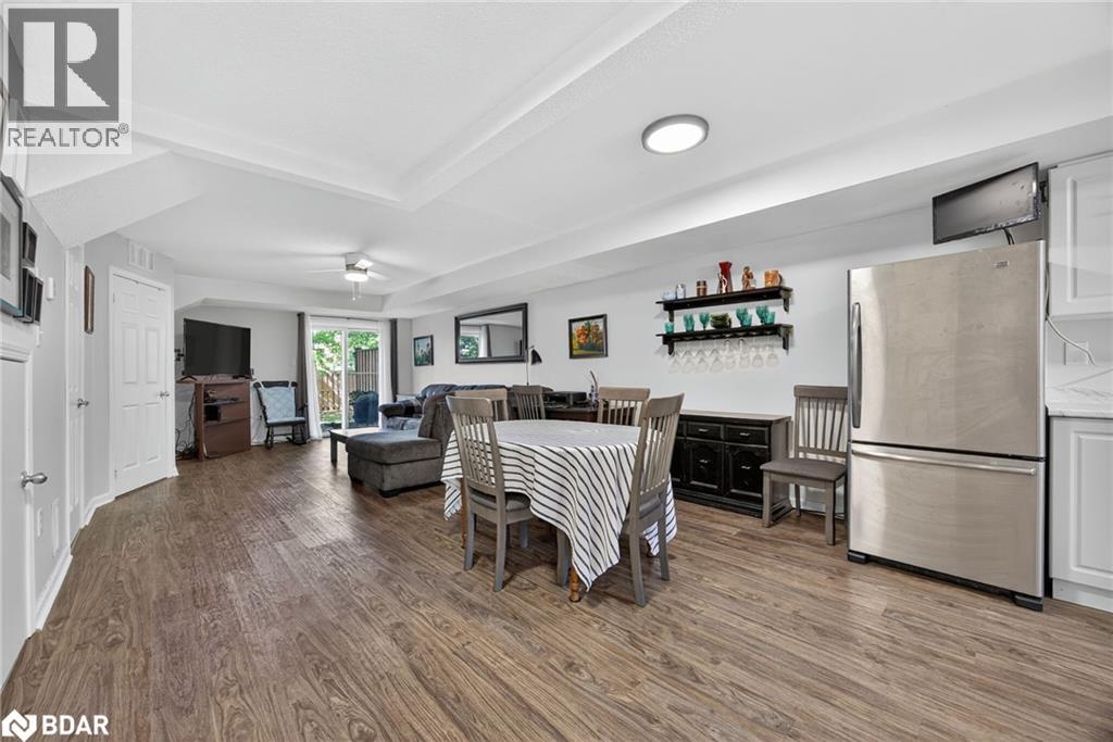 Photo 20 of 237 Ferndale Drive S Unit 1, Barrie ON