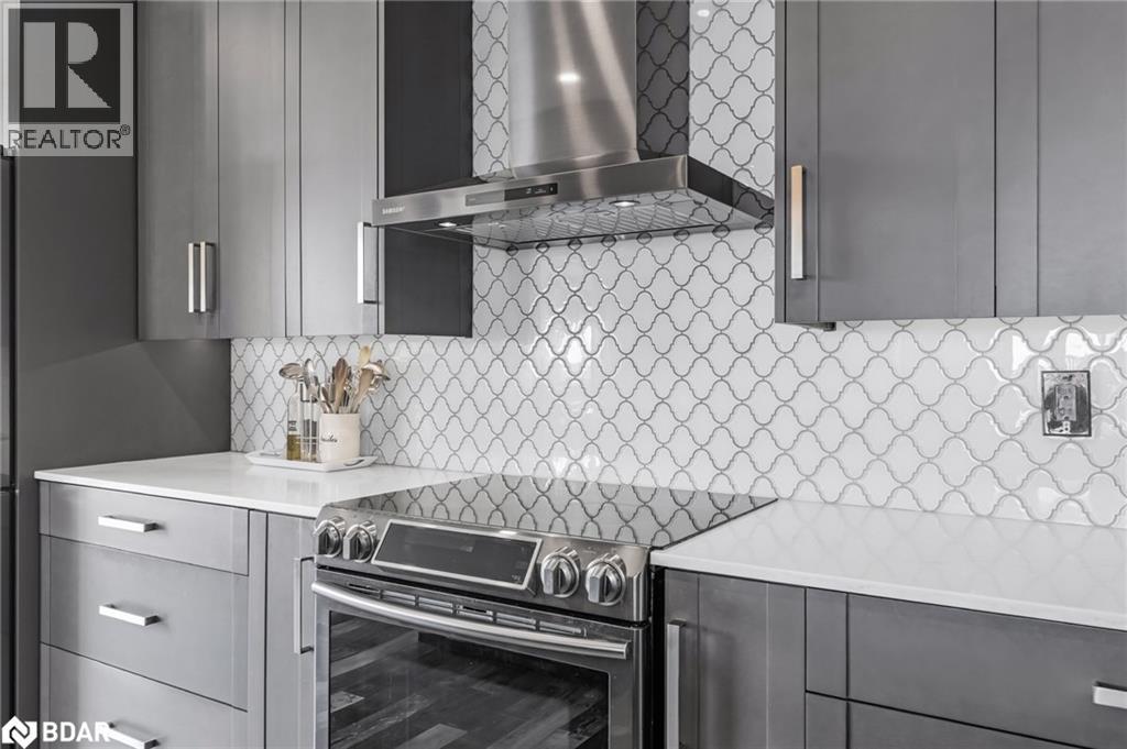 Photo 8 of 65 Ellen Street Unit 1502, Barrie ON