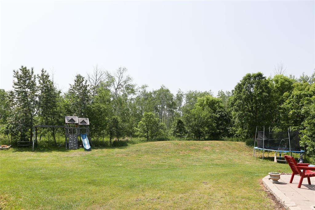 Photo 7 of 112 Cranberry Road, Mitchell MB
