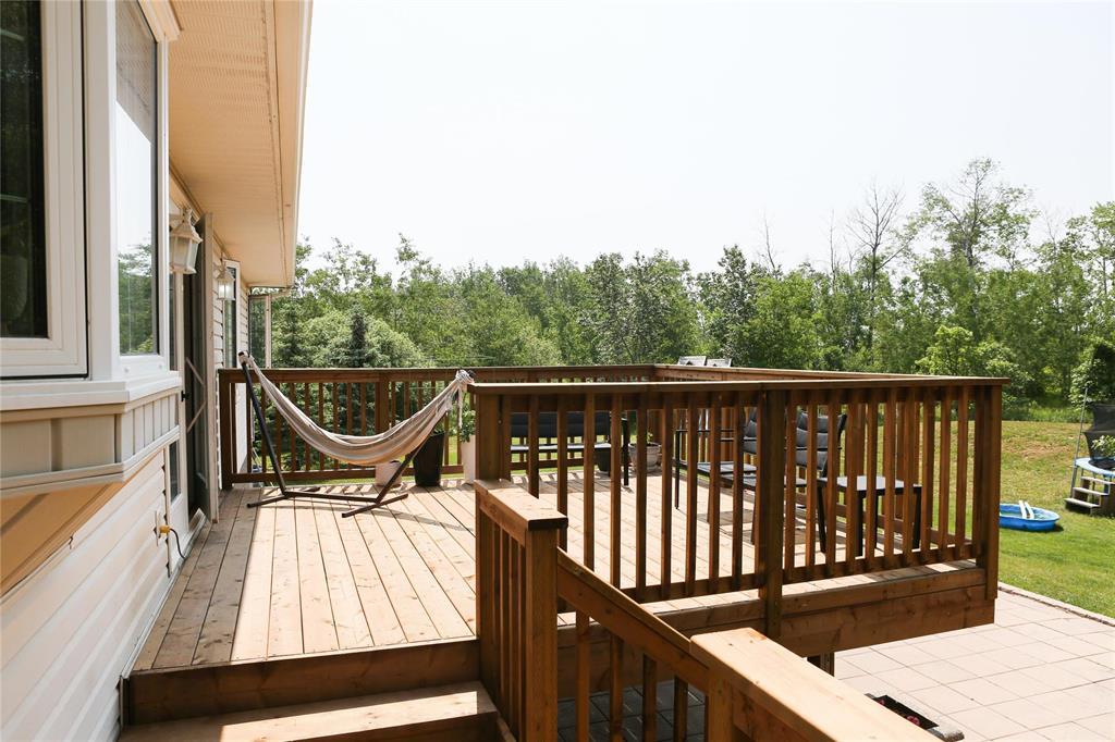 Photo 3 of 112 Cranberry Road, Mitchell MB