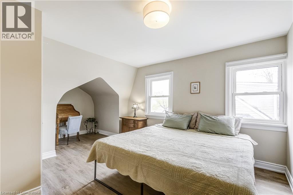 Photo 25 of 183 Nash Road N, Hamilton ON