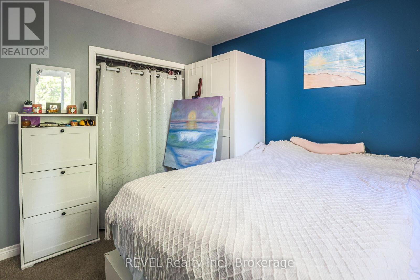 Photo 8 of 28 Dodds Court, Fort Erie ON
