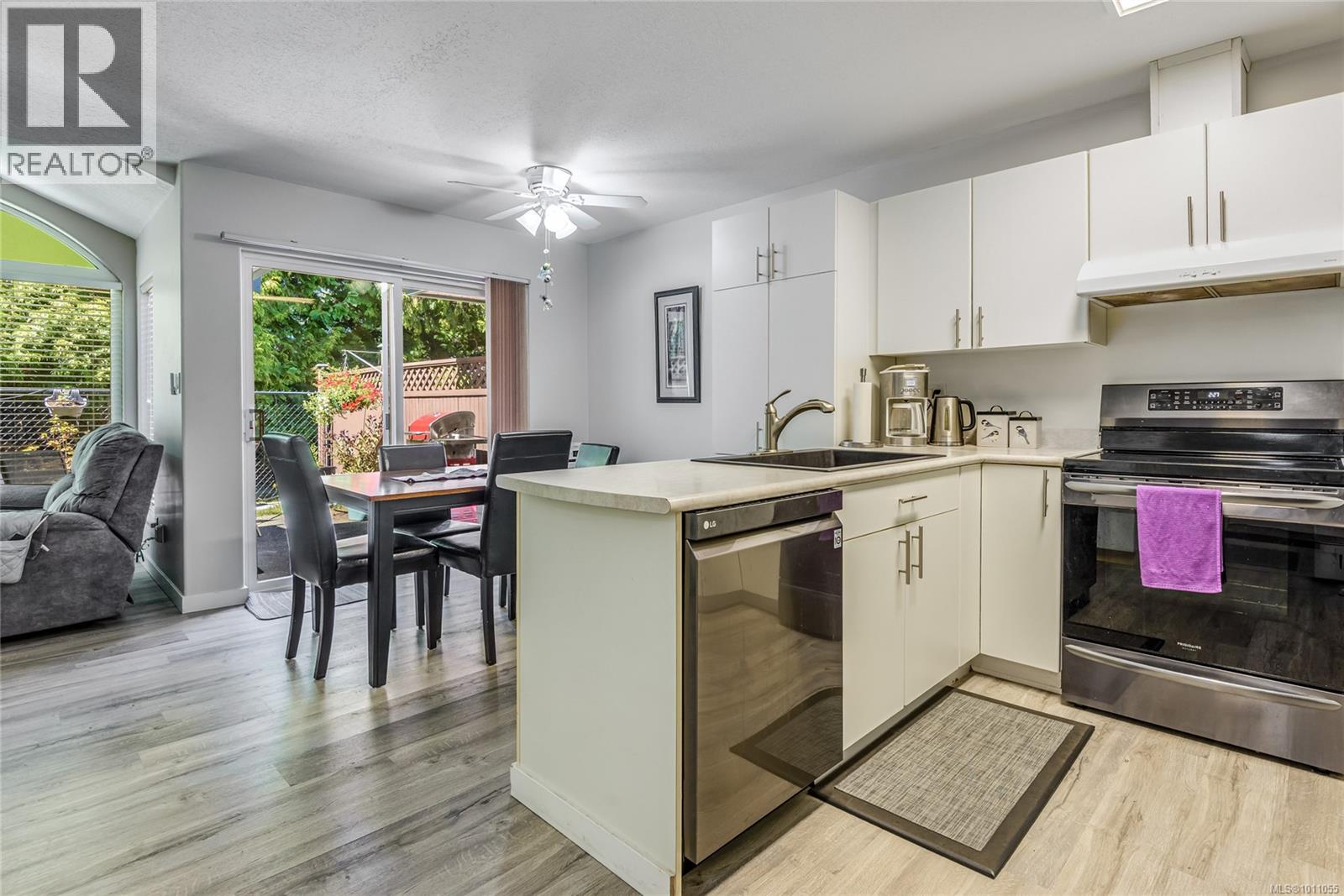 Photo 5 of 10 396 Harrogate Rd, Campbell River BC