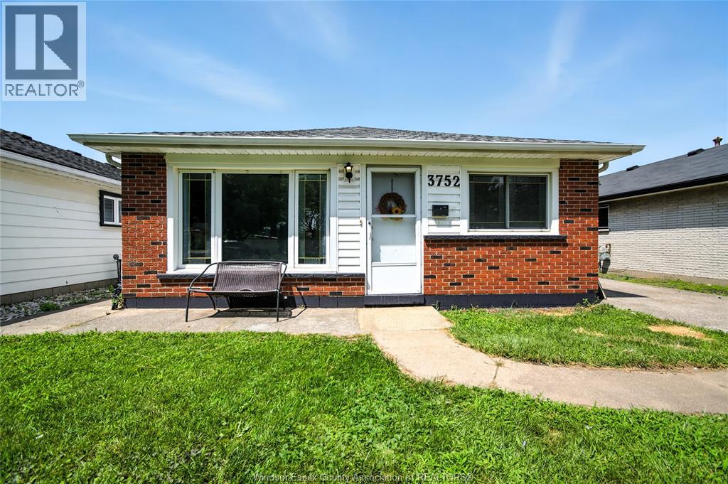 Photo 1 of 3752 Blackburn Court, Windsor ON