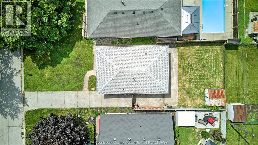 Photo 4 of 3752 Blackburn Court, Windsor ON