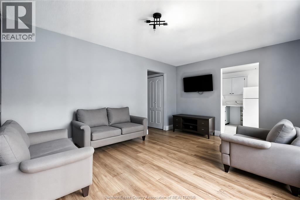 Photo 12 of 3752 Blackburn Court, Windsor ON