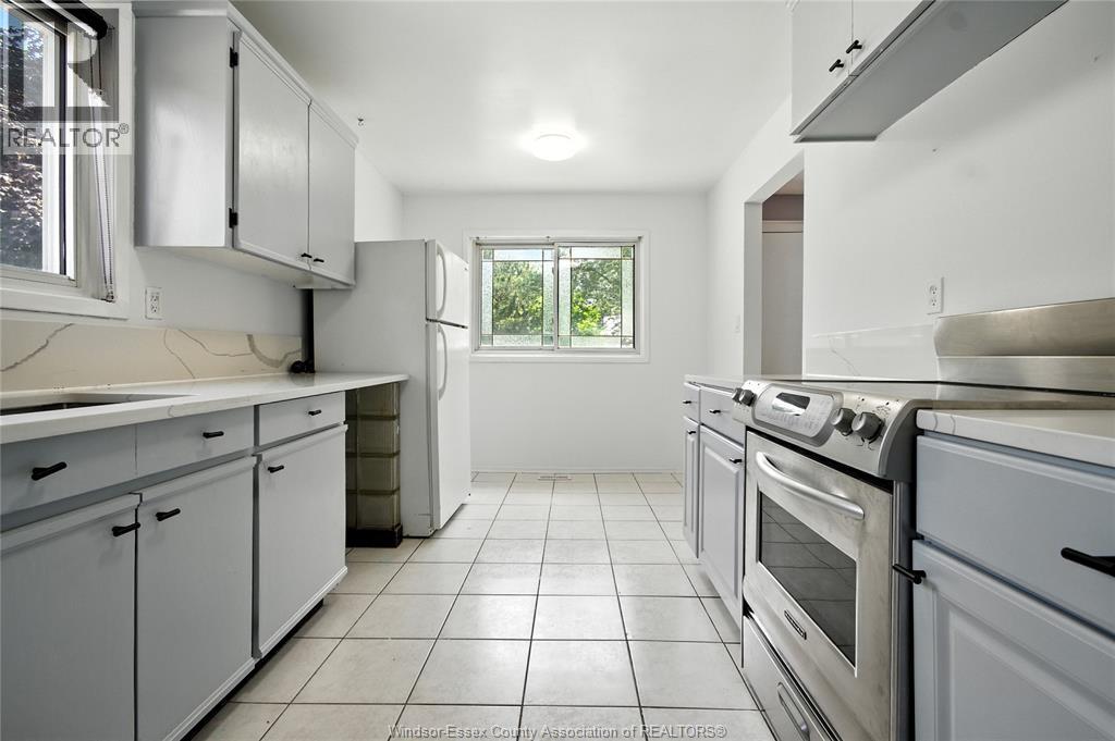 Photo 15 of 3752 Blackburn Court, Windsor ON