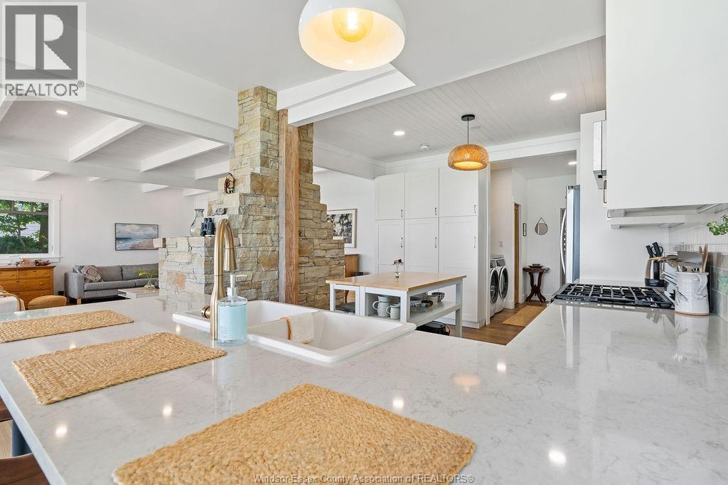 Photo 10 of 1295 Heritage Road, Kingsville ON