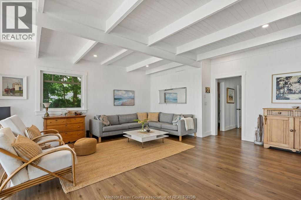 Photo 11 of 1295 Heritage Road, Kingsville ON