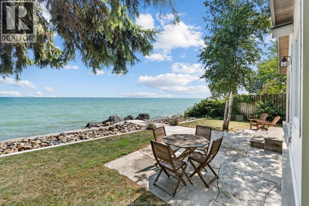 Photo 36 of 1295 Heritage Road, Kingsville ON