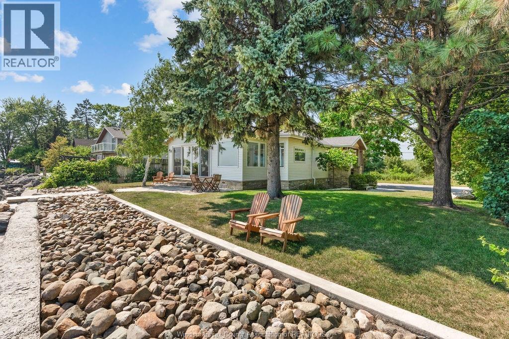 Photo 37 of 1295 Heritage Road, Kingsville ON
