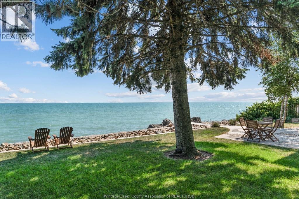 Photo 38 of 1295 Heritage Road, Kingsville ON