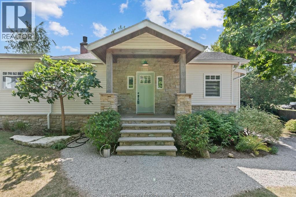 Photo 4 of 1295 Heritage Road, Kingsville ON