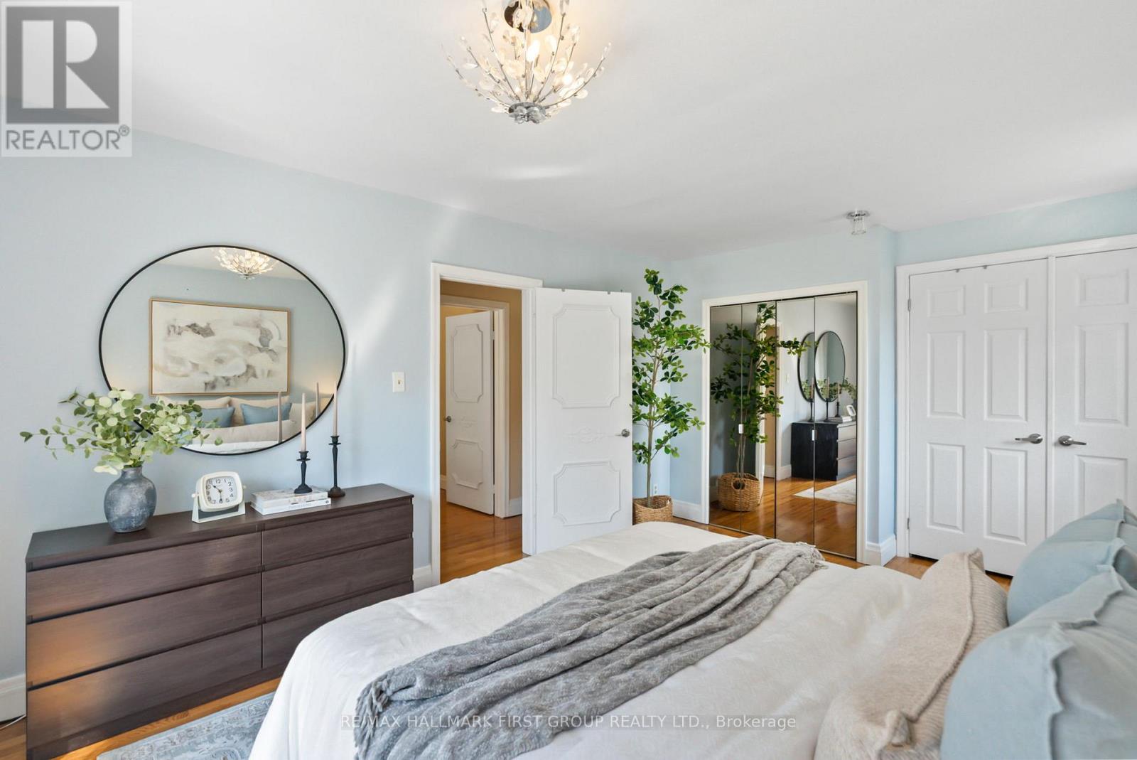 Photo 12 of 205 Saint Peter Street, Whitby ON