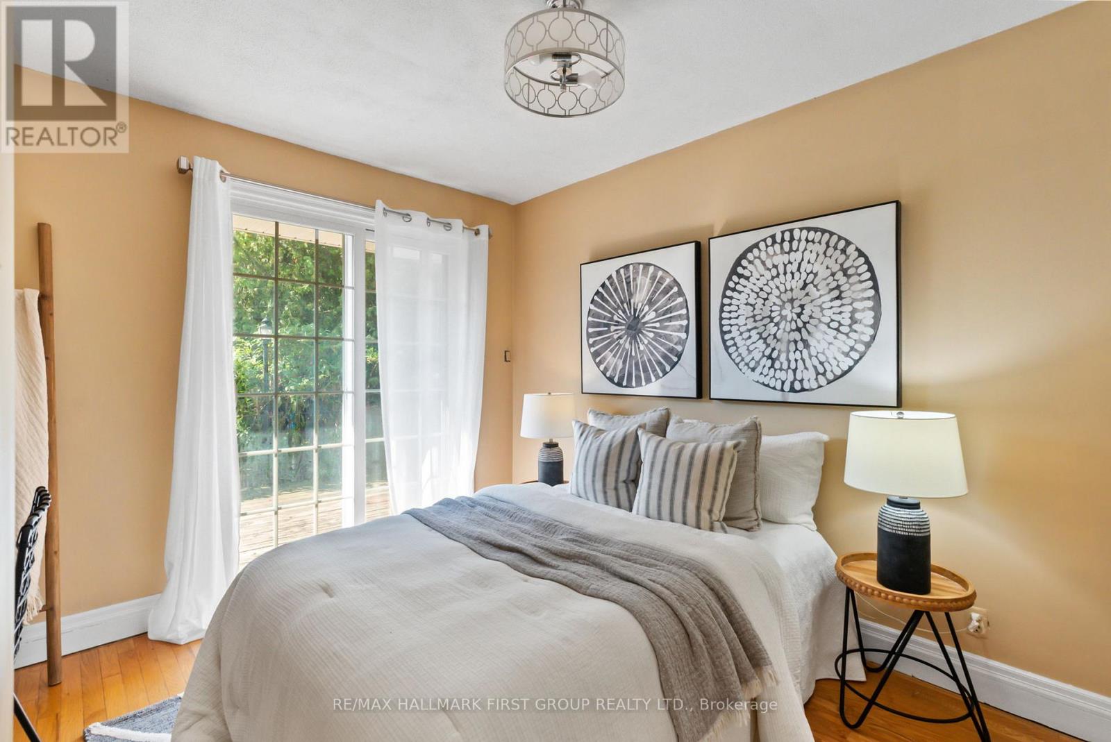 Photo 13 of 205 Saint Peter Street, Whitby ON