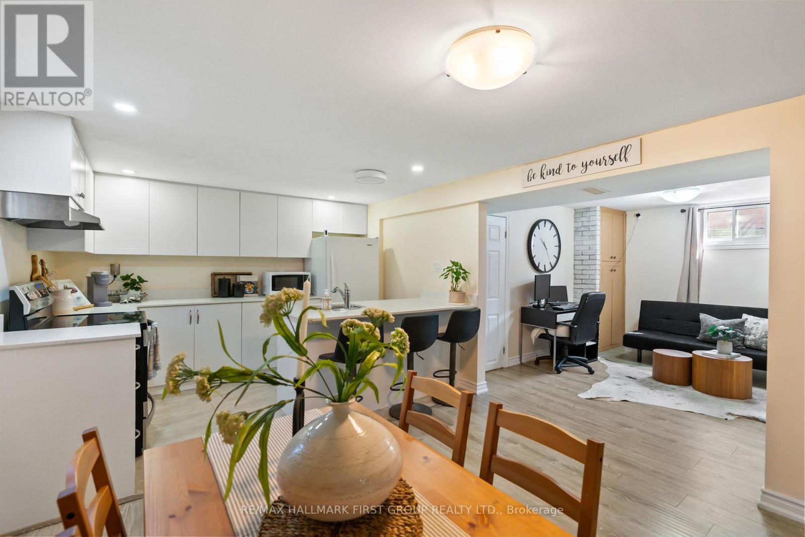 Photo 18 of 205 Saint Peter Street, Whitby ON
