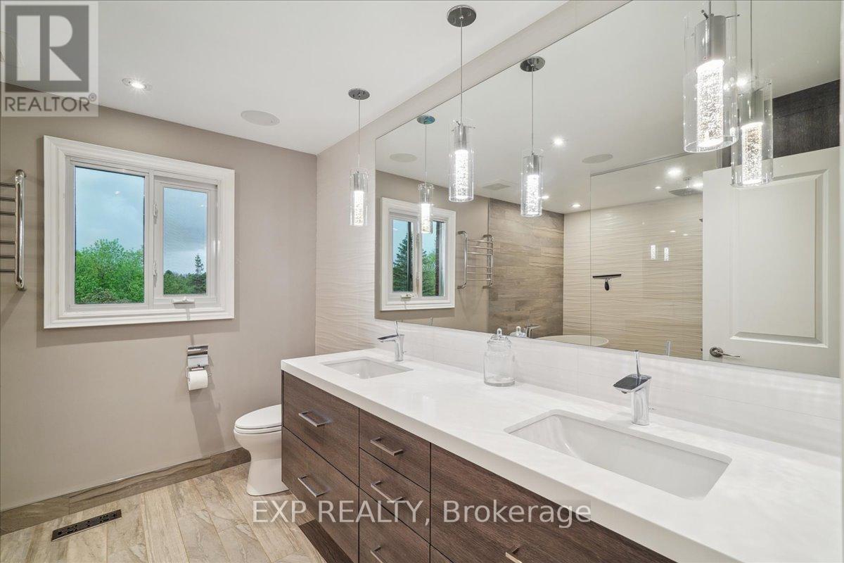 Photo 32 of 71 Manitou Drive, King ON