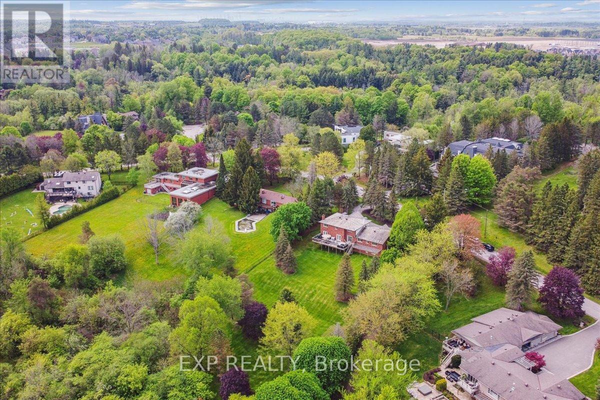 Photo 47 of 71 Manitou Drive, King ON